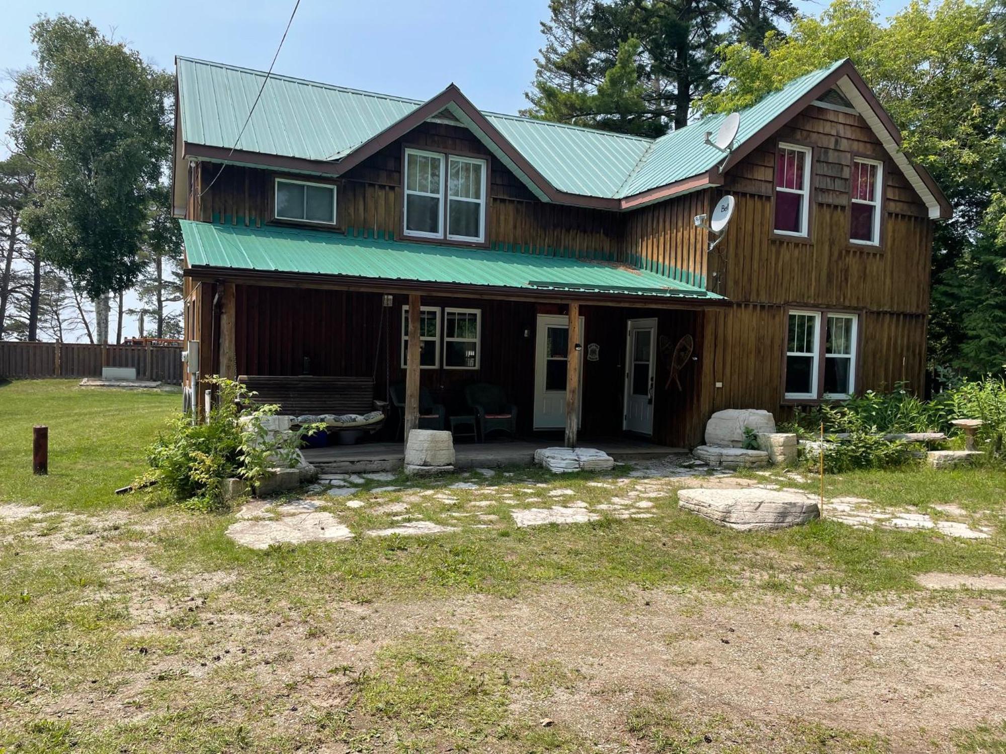 4 Bedroom Cottage On Manitoulin Island Next To Sand Beaches! Providence Bay Exterior foto